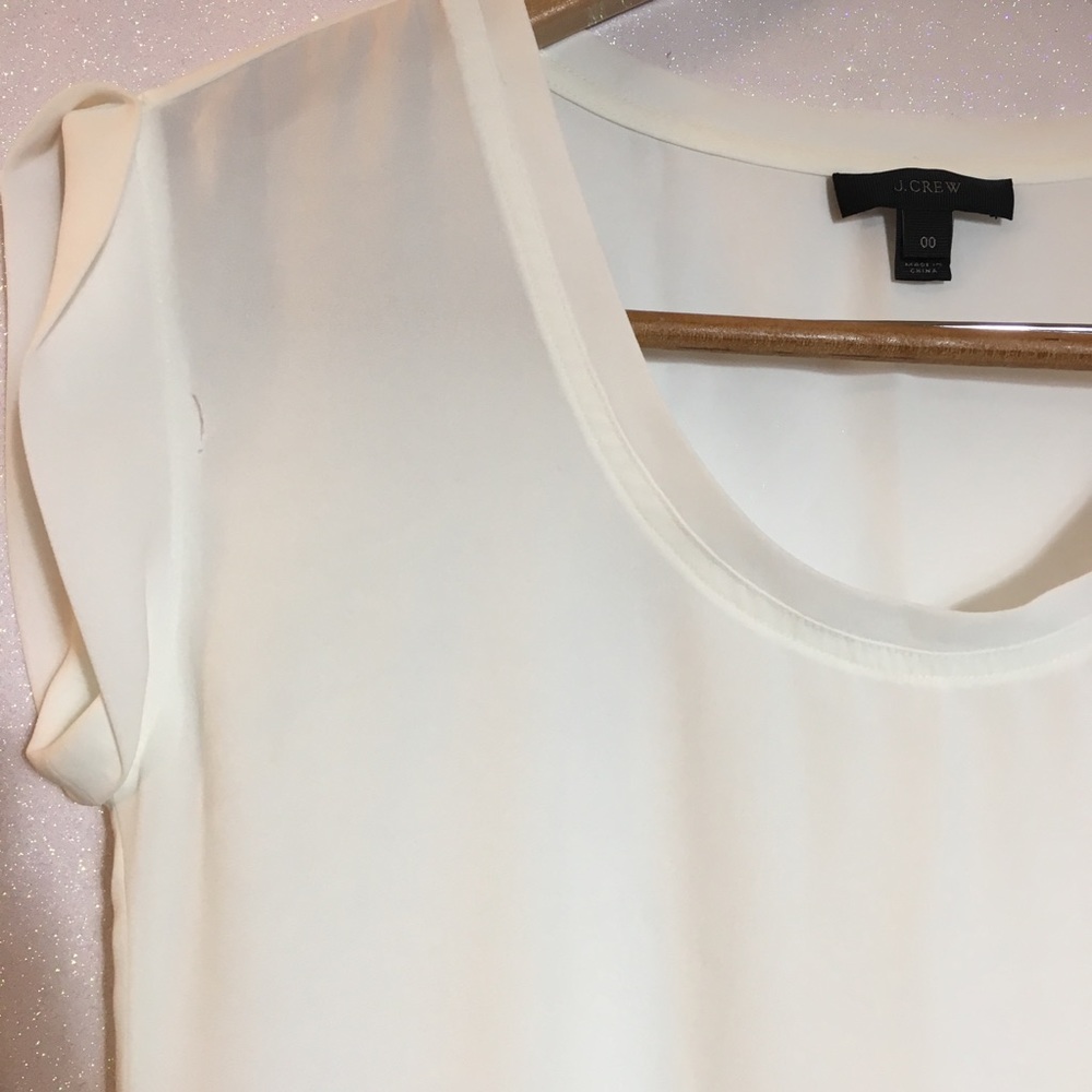 Tops - Picture 3 of 4